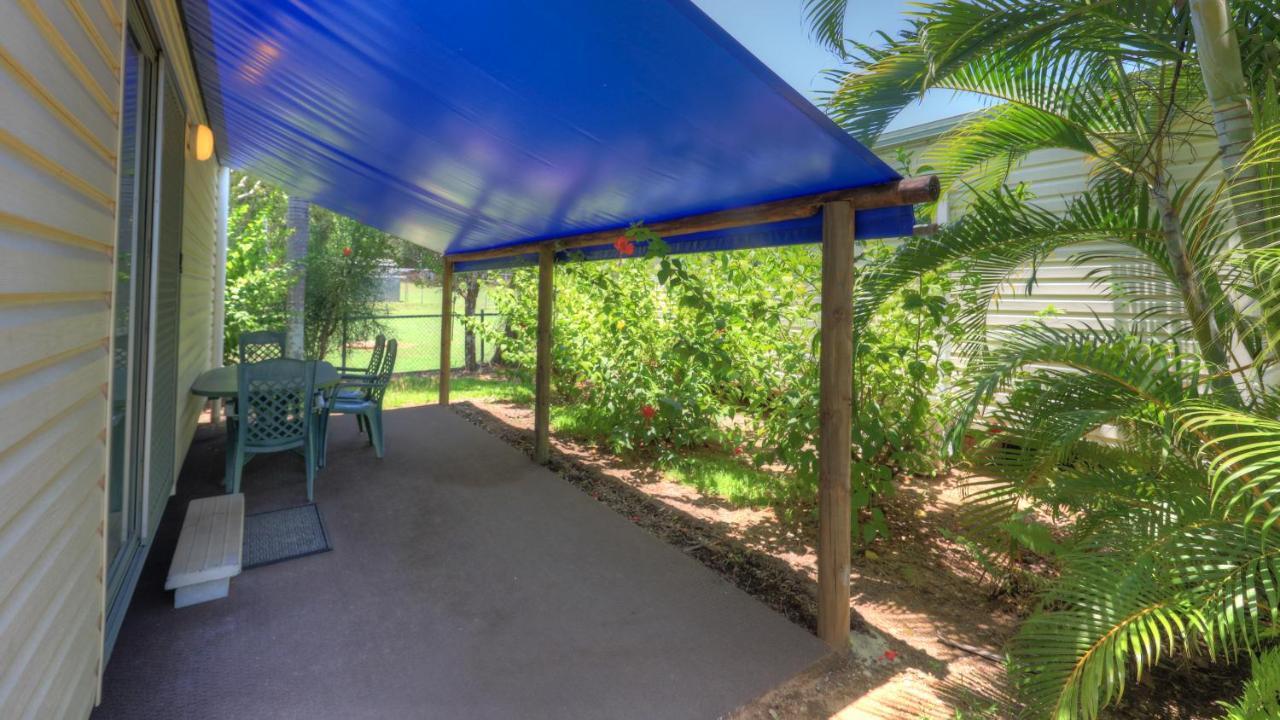 Hotel Flying Fish Point Tourist Park Innisfail Esterno foto