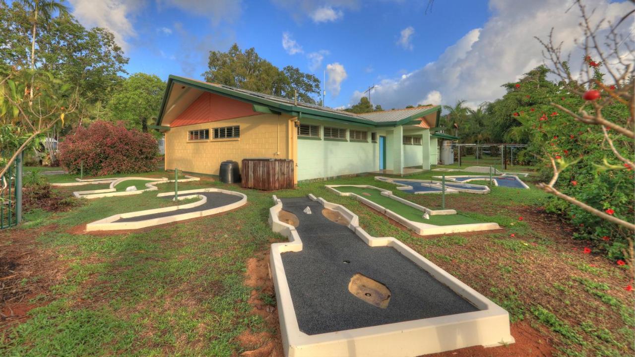 Hotel Flying Fish Point Tourist Park Innisfail Esterno foto