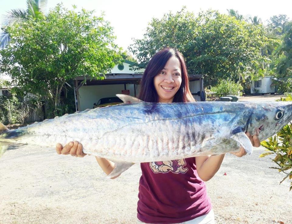 Hotel Flying Fish Point Tourist Park Innisfail Esterno foto