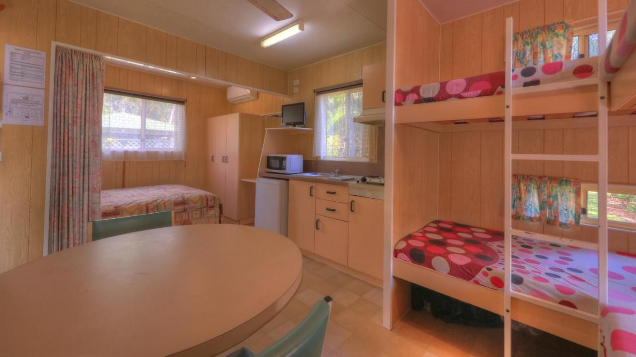 Hotel Flying Fish Point Tourist Park Innisfail Esterno foto