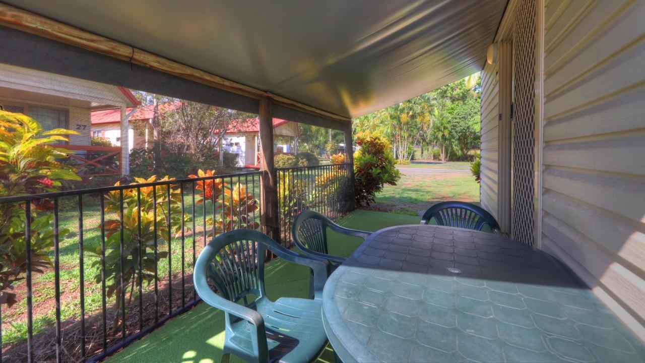 Hotel Flying Fish Point Tourist Park Innisfail Esterno foto